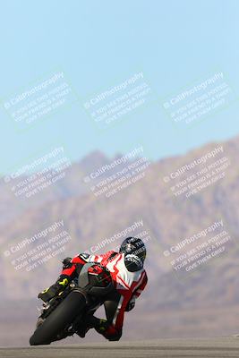 media/Jan-13-2024-SoCal Trackdays (Sat) [[9c032fe5aa]]/Turn 9 Backside (110pm)/